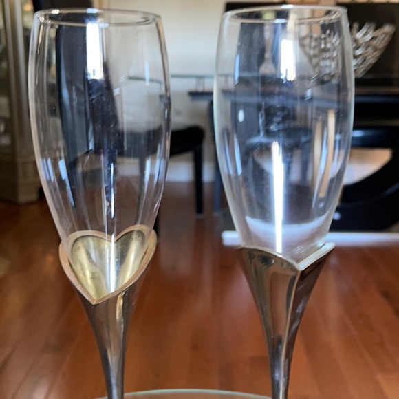 Lenox Wedding Promises Silver Heart Stem Crystal Champagne Flutes – Set of 2 - Picture 10 of 16